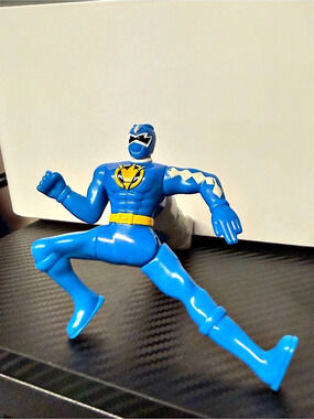 McDonald's Power Rangers Dino Thunder Blue Ranger Action Figure